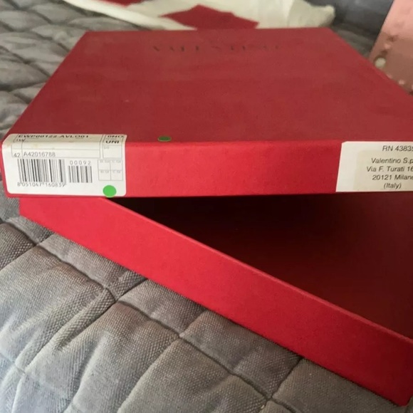 Valentino ipad rockstud case - Picture 4 of 8